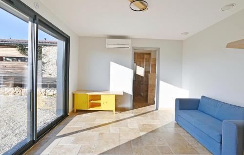 Photo de la galerie de l'établissement Nice Apartment In Larnas With Wifi, à Larnas