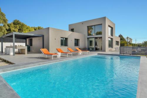 Casa Mieke Modern Villa Denia View of the Montgo Mountain