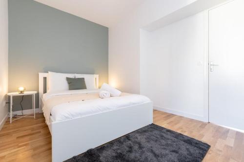 Photo de la galerie de l'établissement 3 bedroom house with courtyard close to Lille, à La Madeleine