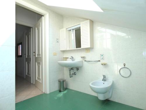 Phòng tắm tại Veliero Fronte Mare Flexrent - Immobiliare Abissinia