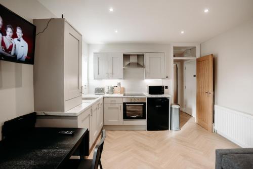 Dapur atau dapur kecil di Mountain View Apartments