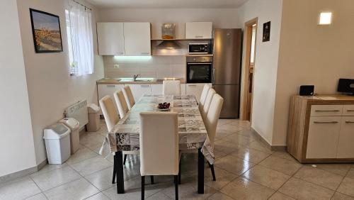 Apartments JANA 1