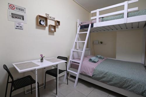 Foto Modern studio at Thessaloniki