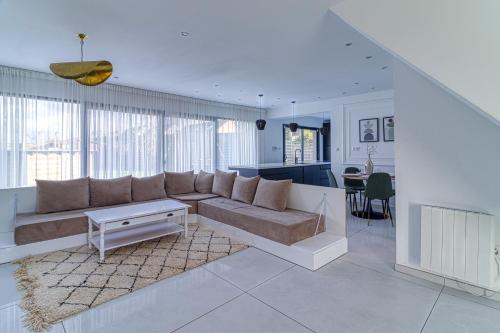 Les Nénuphars - Piscine et salle de sport équipée