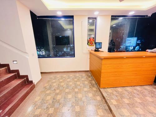 Ο χώρος του λόμπι ή της ρεσεψιόν στο Hotel Green Galaxy - Green Park South Delhi