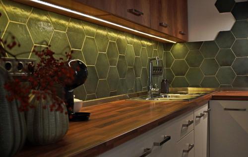 Dapur atau dapur kecil di Főtér Apartman