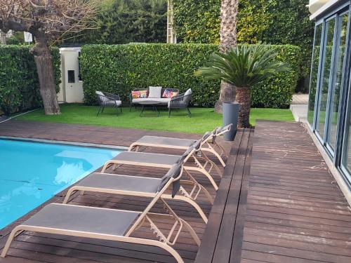 VILLA BEL AIR CANNES - 240m2 - Freshly completely renovated - Beach - Pool - No Party allowed - No bachelor-ette stay - 25 mn walk from beach and Palais des festivals