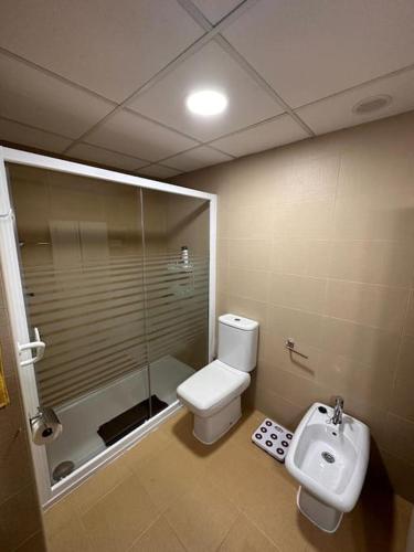 Bilik mandi di Piso en Gandía