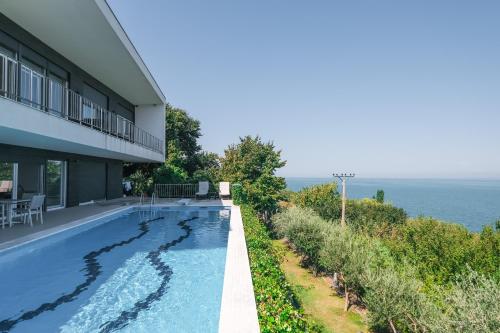 Sunset The Twin Villa, Shirokë (updated prices 2024)