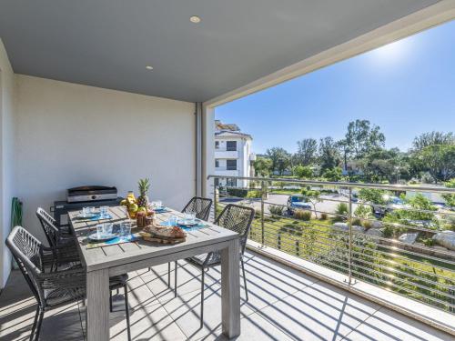 Apartment Domaine d'Arca G6 by Interhome