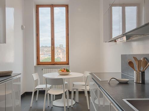Apartment Le Colonne by Interhome