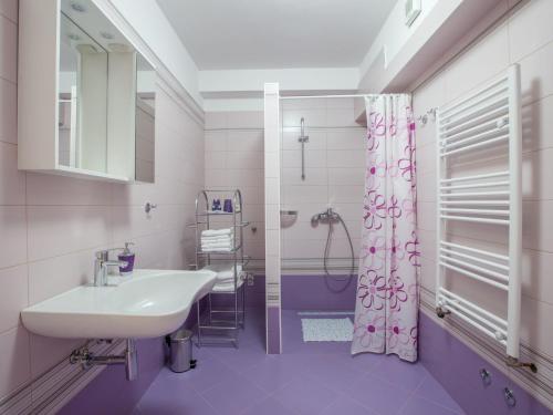 Apartment Vero-5 by Interhome