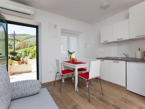Apartment Vero-4 by Interhome