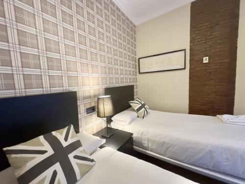 Urbe10 Plaza de Uncibay 3 Bedrooms apatment