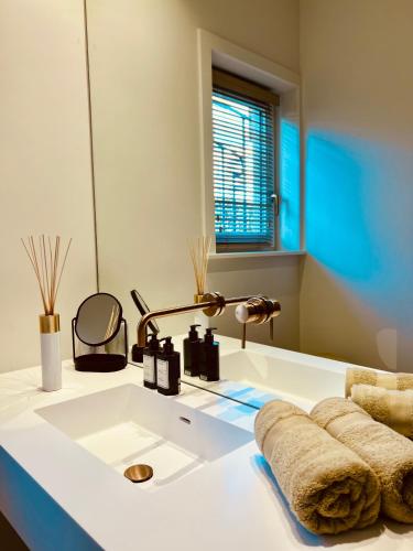 クノック・ヘイストにあるluxe appartement op topliggingのギャラリーの写真