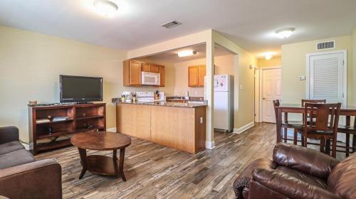 Oak Shores 128 – Photos 2