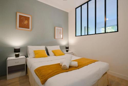 Functional studio+ Parking close to the tramway