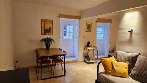Oleskelutila majoituspaikassa Gunlayer Maisonette