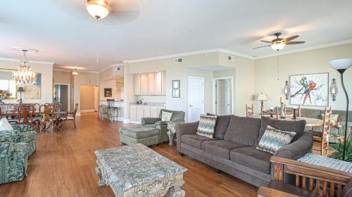 Legacy I 1306 Penthouse – Photos 2