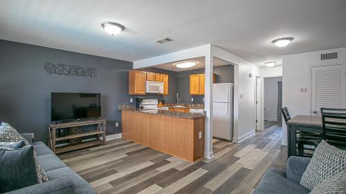 Oak Shores 126 – Photos 2