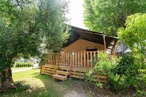 Zahrada ubytování Sivinos Camping Boutique