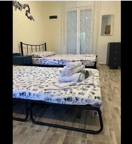 A bed or beds in a room at Sea Studio