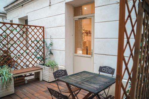 Charming souplex in Paris