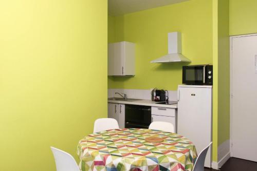 Colorful 1BR in Beaugrenelle - 5min to Metro