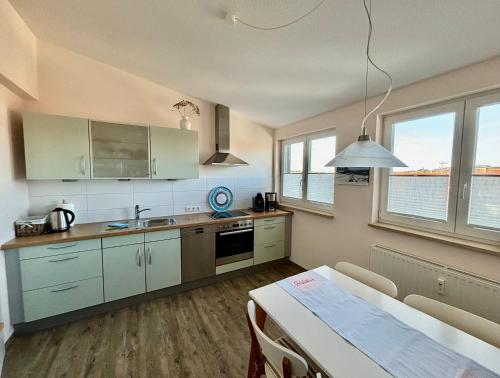 Dapur atau dapur kecil di Ferienwohnung Felderhaldeblick