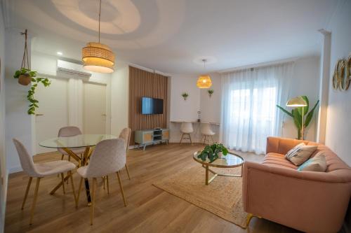 Prensa & Nice Courtyard by ELE Apartments