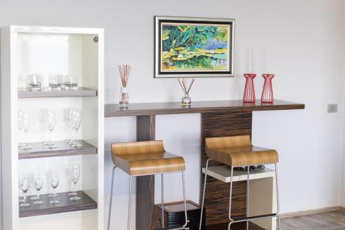 Η κουζίνα ή μικρή κουζίνα στο Sunrise - The Twin Villa