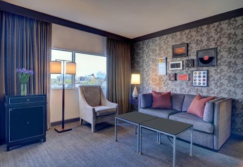 Loews Nashville Hotel at Vanderbilt Plaza Image