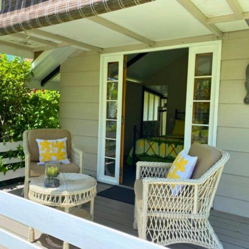 Ein Patio oder anderer Außenbereich in der Unterkunft TAHITI - Cocoon Mataiea B&B