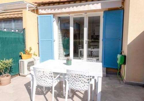 Mazet - à 300m de la plage / Terrasse / Wifi / La Conciergerie Varoise