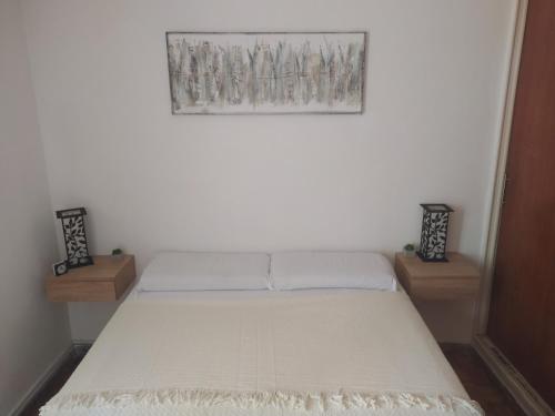 ロサリオにあるLa Victoriaの表示料金は、窓のある部屋(テーブル2台付)のベッド1台分です。