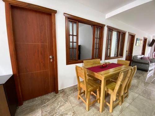 Ruang duduk di Casa Lubel