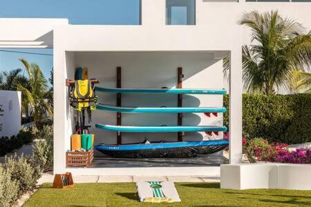 Bazén v ubytování Beachside 3 Bedroom Villa with Pool and Resort Amenities - White Villas - v4 nebo v jeho okolí
