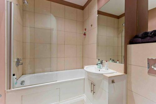 3 Bedroom Modern Townhouse