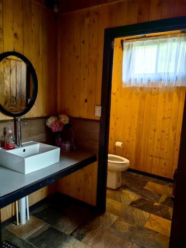 Koupelna v ubytování La Casona de Los Santos