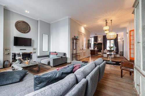 The Cosmopolitan Lodge