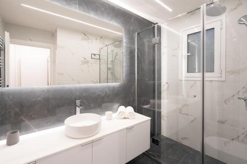 Exclusive and Deluxe Apartment in Athens City