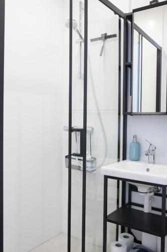 Slow Box Apartament z pieknym widokiemにあるバスルーム