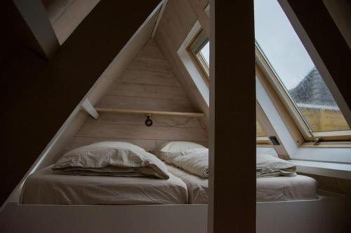 En eller flere senge i et værelse på Drostenstraat (voor groepen)
