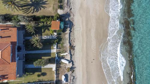 Gallery image of Kapa Maisonette - Beachfront, 3 min walk to Mamalouka in Hanioti