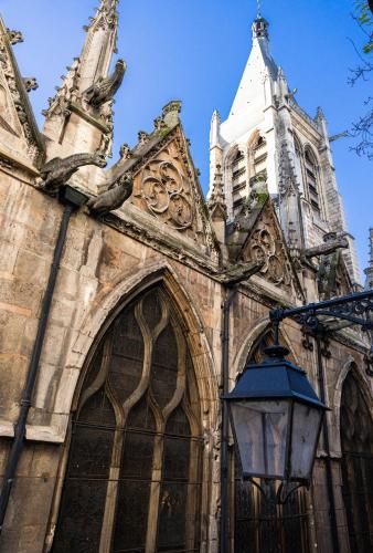 Pick A Flat's Apartment in Notre-Dame de Paris - Rue Saint-Séverin