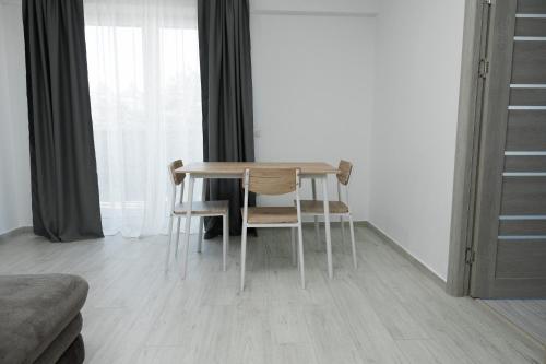 Posezení v ubytování Exclusive Ultracentral Apartments and Studios #Enescu#Universitatii#Suceava