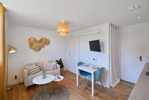 Μια τηλεόραση ή/και κέντρο ψυχαγωγίας στο Lille Centre - Superbe Appart. Lumineux !