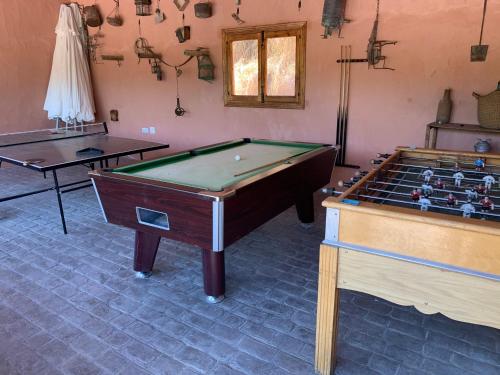 Biliár nebo kulečník v ubytování Finca Vitoria
