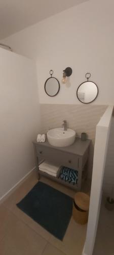 Bilik mandi di Gîte de charme
