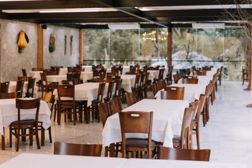 Restoran atau tempat lain untuk makan di Resort Fazenda 3 Pinheiros